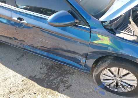 2020 Volkswagen Jetta 1.4T R-Line/1.4T S/1.4T Se из США, поврежденный, VIN 3VWCB7BU4LM076870